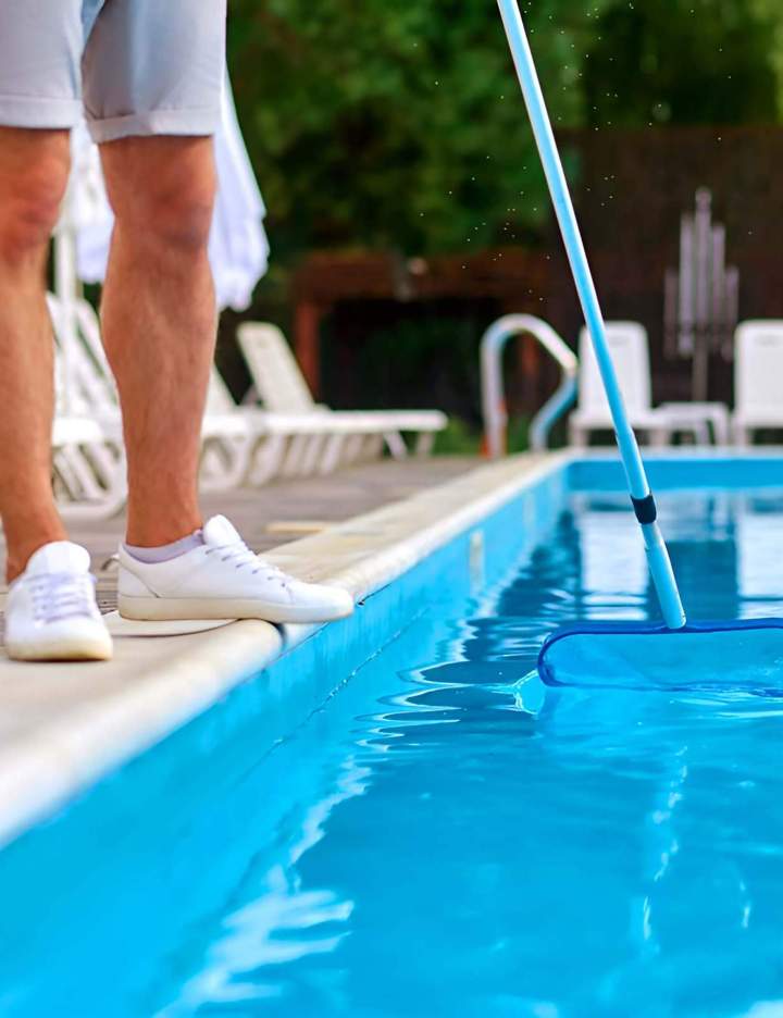 Service complet pour une piscines propre et bien entretenue